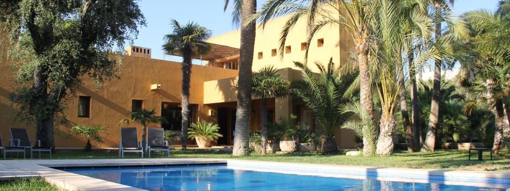 Herrliche Architekturvilla in Cala Bona, ideal für bis zu 8 Personen