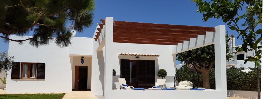 Villa Angel in Sa Coma für bis zu 6 Erwachsene und 2 Kinder, nur gerade 300 Meter vom Meer entfernt
