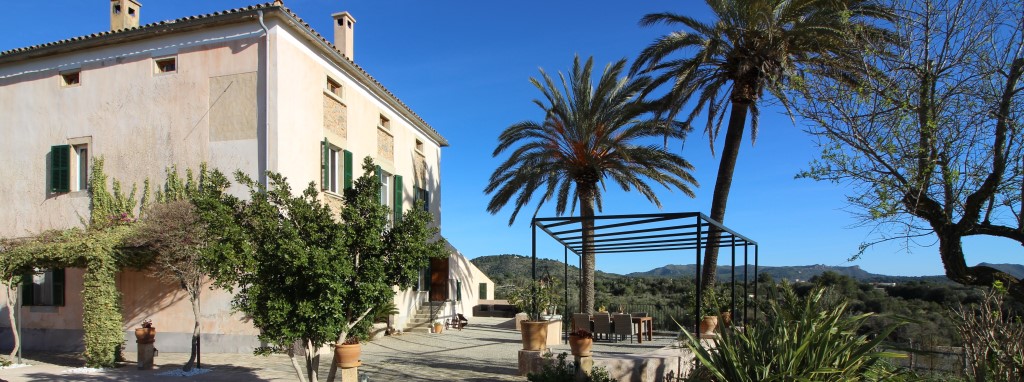 Landhausvilla im Colonial-Stil bei Arta für bis zu 12 Personen